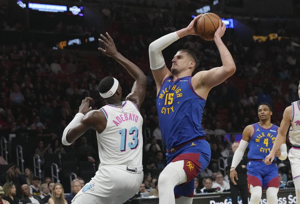 拉近与球迷 拉近与球迷