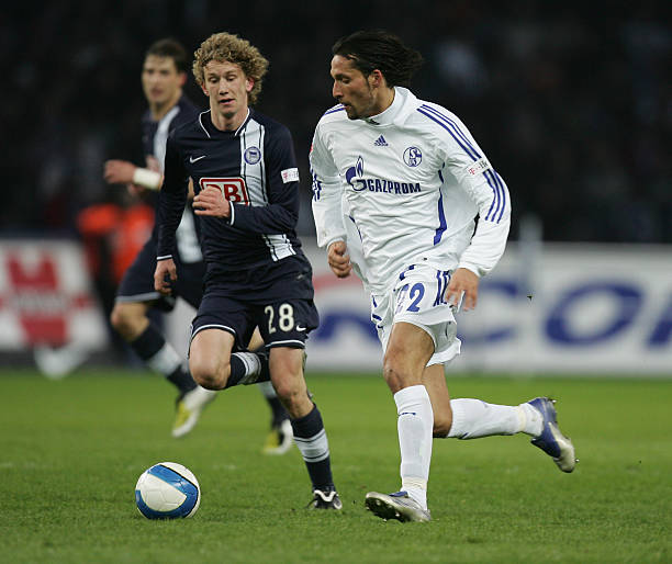 这两位年轻 这两位年轻