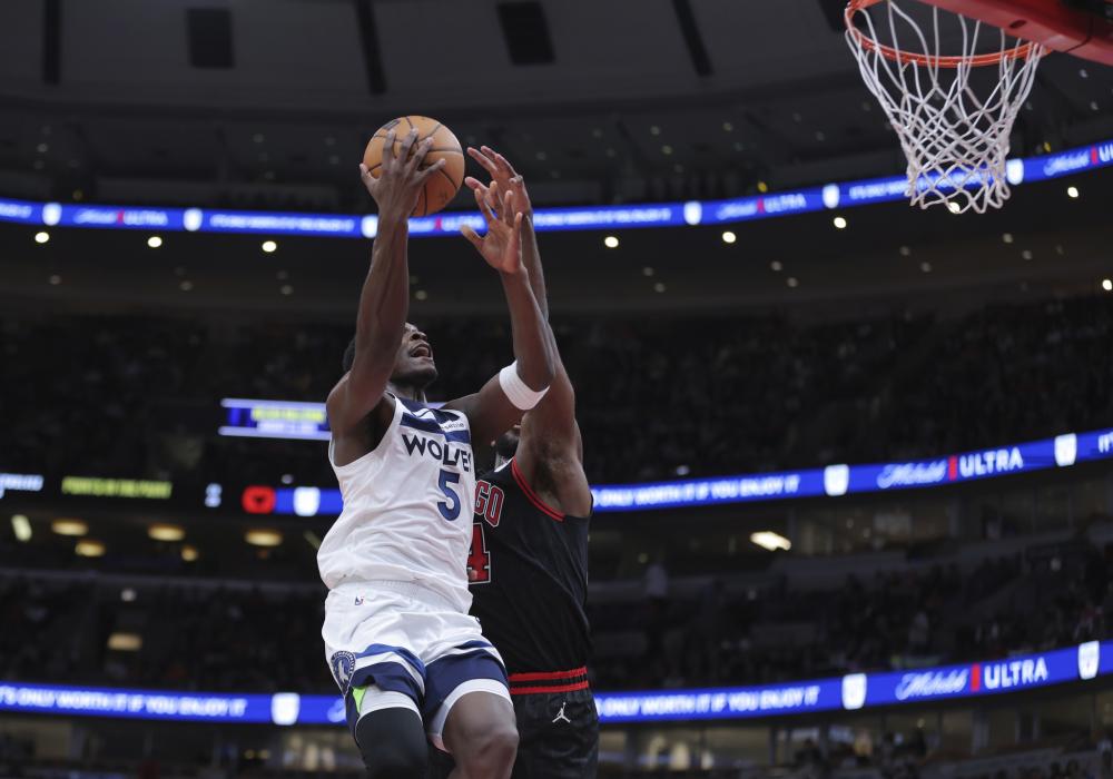 赛场上崭露 赛场上崭露