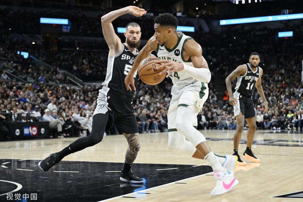 的舞台上 的舞台上